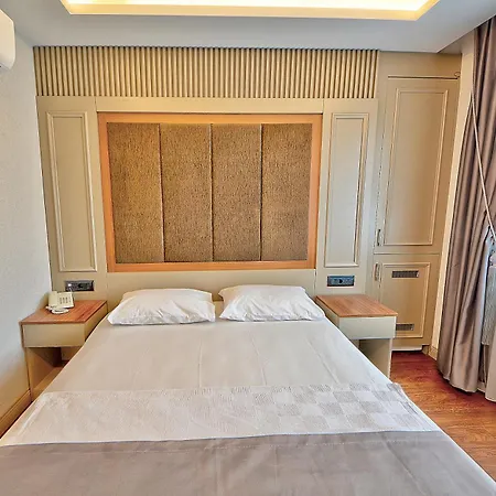 Kalkan 酒店 3*